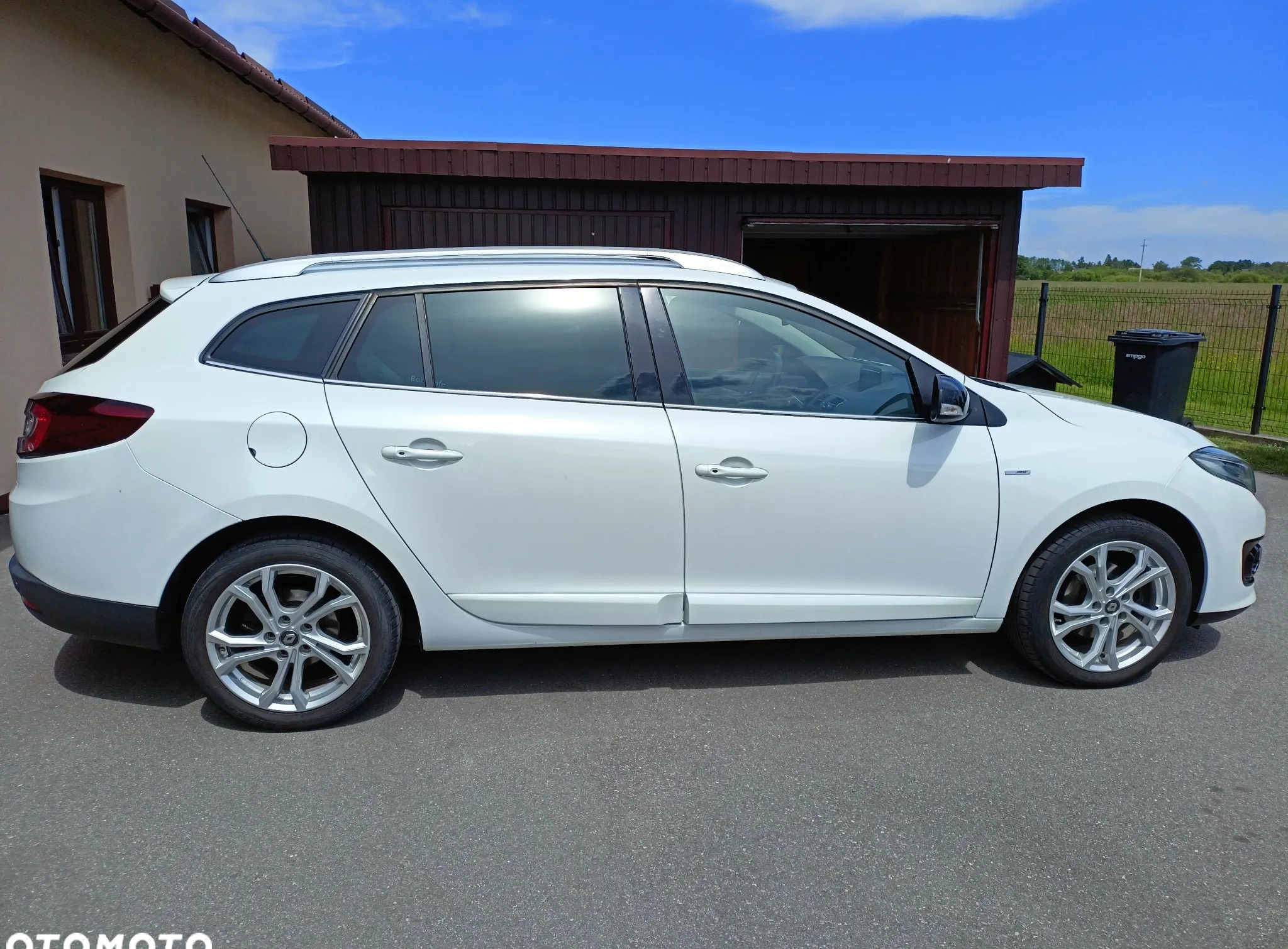 Renault Megane cena 32500 przebieg: 217500, rok produkcji 2014 z Niepołomice małe 529